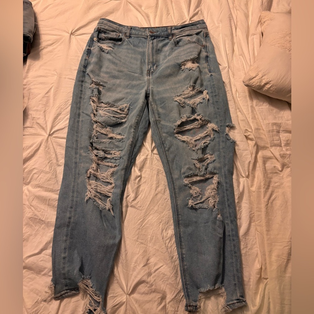 American Eagle Outfitters Light Blue Mom  Jeans